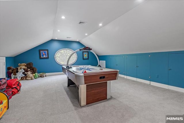 294 Oakwood Road, Englewood, NJ 07631