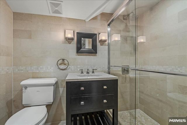 294 Oakwood Road, Englewood, NJ 07631