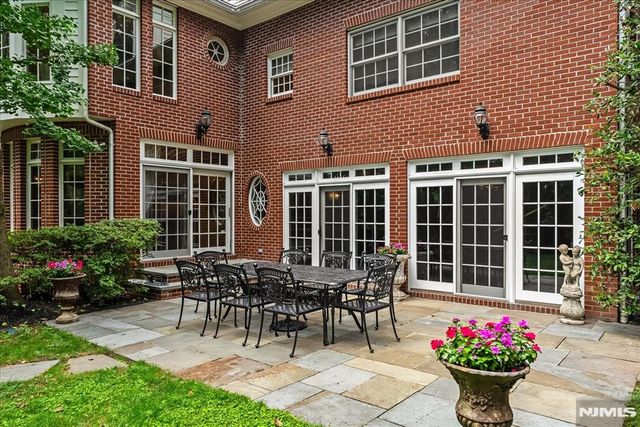 294 Oakwood Road, Englewood, NJ 07631