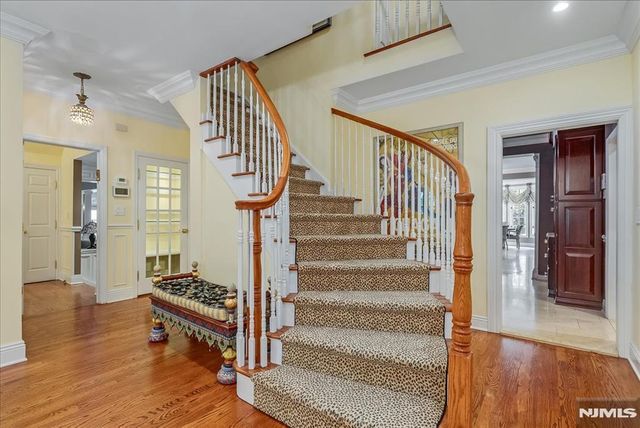 294 Oakwood Road, Englewood, NJ 07631