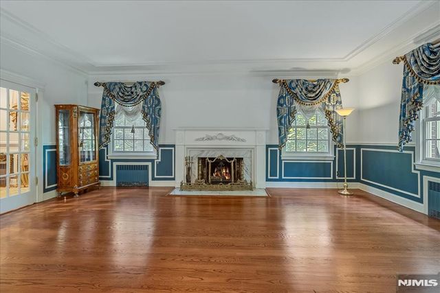 294 Oakwood Road, Englewood, NJ 07631