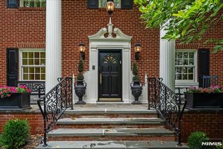 294 Oakwood Road, Englewood, NJ 07631