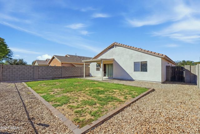 1431 W BELMONT RED Trail, San Tan Valley, AZ 85143