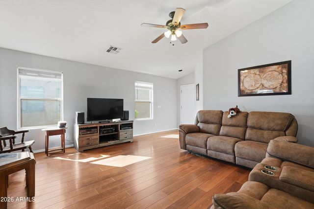 1431 W BELMONT RED Trail, San Tan Valley, AZ 85143