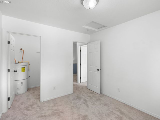 13422 Se HAROLD St 11, Portland, OR 97236
