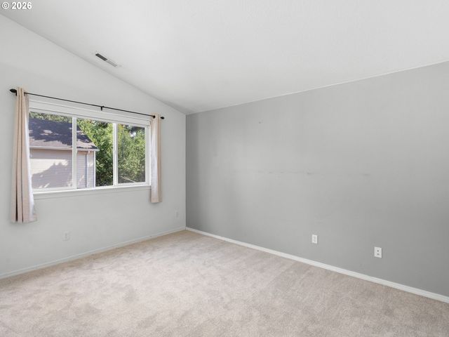 13422 Se HAROLD St 11, Portland, OR 97236
