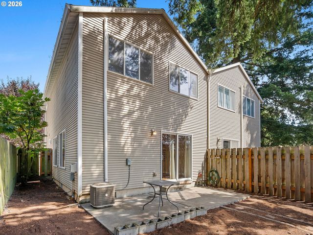 13422 Se HAROLD St 11, Portland, OR 97236
