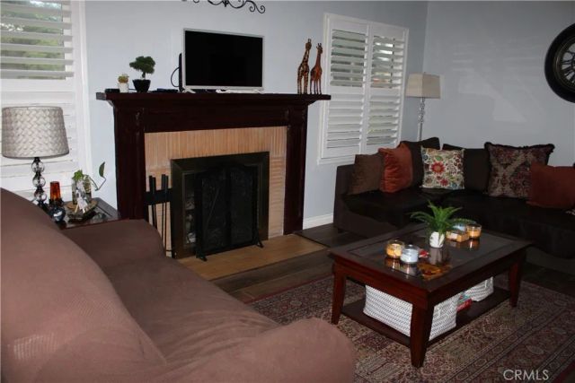 312 W I, Ontario, CA 91762