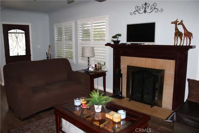 312 W I, Ontario, CA 91762