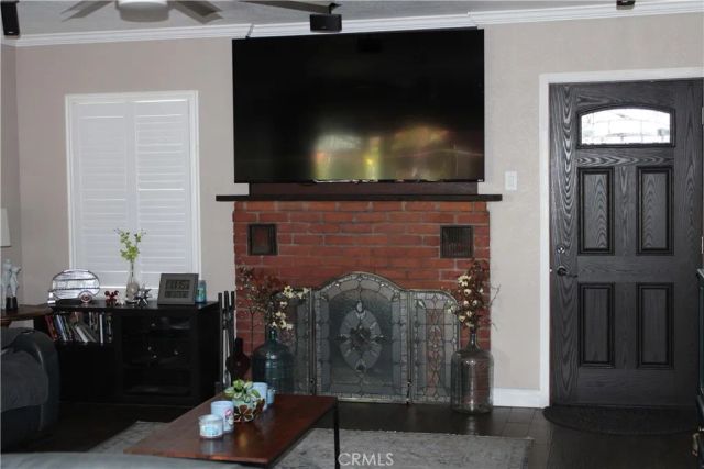 312 W I, Ontario, CA 91762