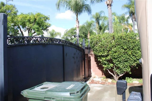 312 W I, Ontario, CA 91762