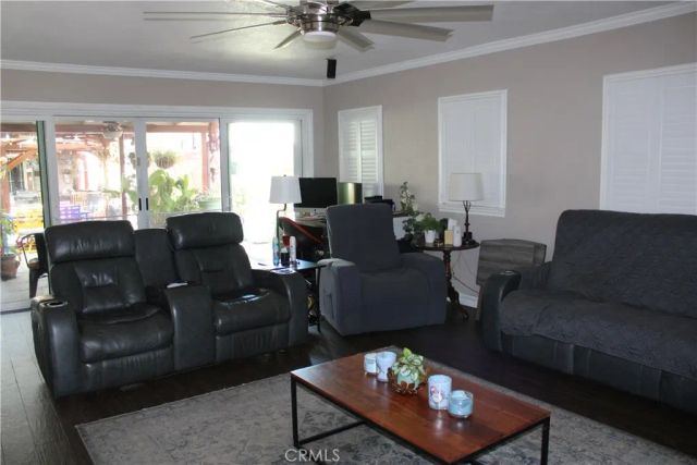 312 W I, Ontario, CA 91762