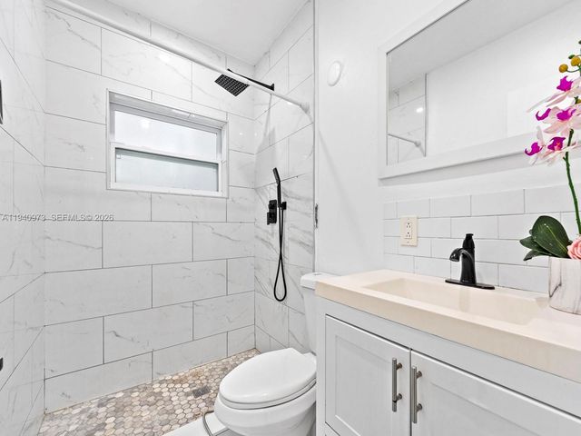 1230 NW 35th Street, Miami, FL 33142
