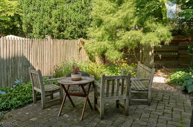 118 Clinton St, Lambertville City, NJ 08530