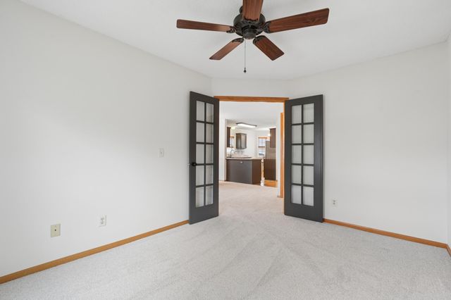 3660 Gershwin Circle N, Oakdale, MN 55128