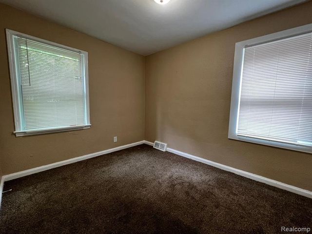 8260 Coyle Street, Detroit, MI 48228