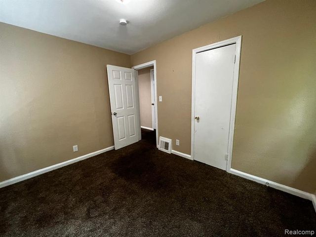 8260 Coyle Street, Detroit, MI 48228