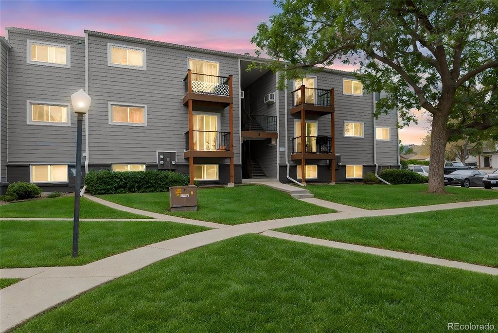 16359 W 10th Avenue Q6, Golden, CO 80401