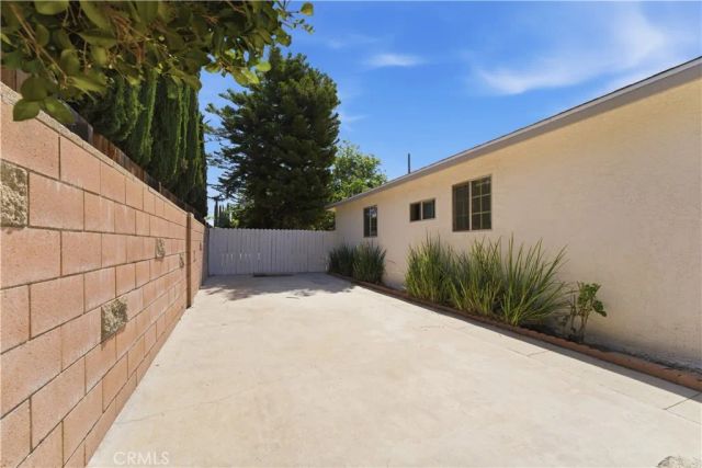8116 Ponce Avenue, Canoga Park, CA 91304