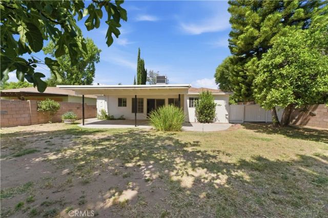 8116 Ponce Avenue, Canoga Park, CA 91304