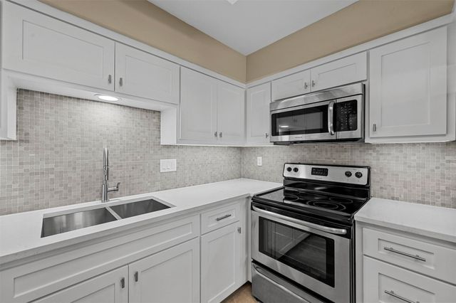 3100 Devonshire Drive 209, Plano, TX 75075