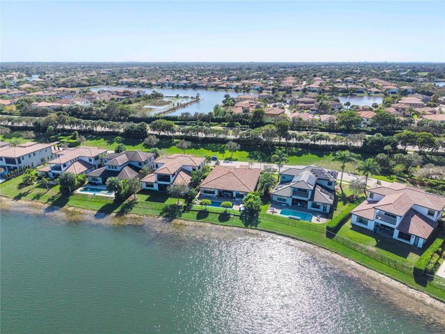 11431 W Watercrest Circle, Parkland, FL 33076