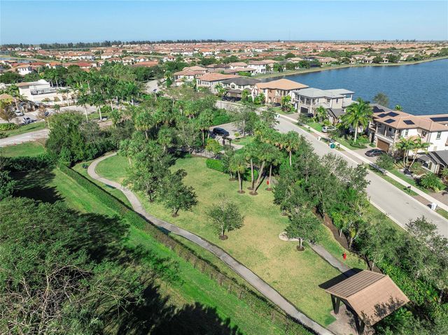 11431 W Watercrest Circle, Parkland, FL 33076