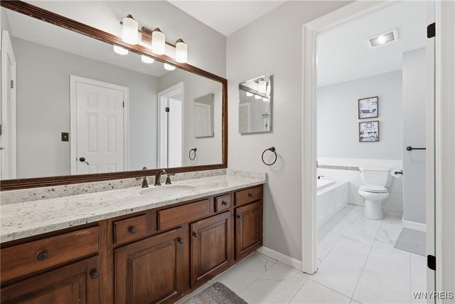 720 Raymond Drive, Lewiston, NY 14092