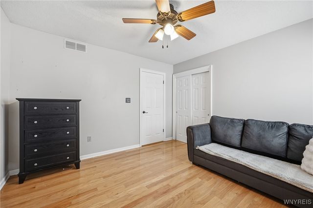 720 Raymond Drive, Lewiston, NY 14092