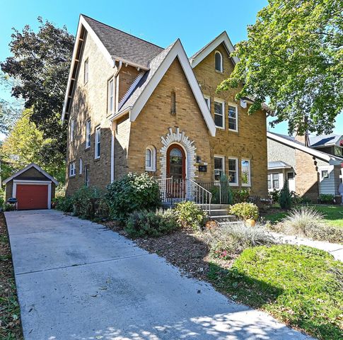 1543 N 60th STREET, Milwaukee, WI 53208