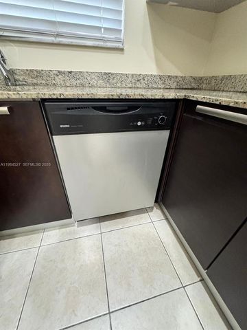 11207 Royal Palm Blvd 11207, Coral Springs, FL 33065