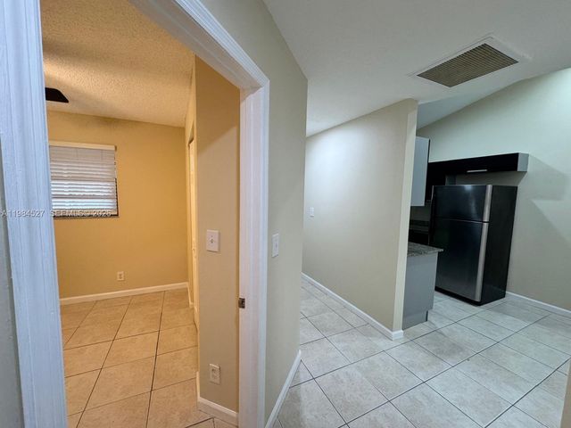 11207 Royal Palm Blvd 11207, Coral Springs, FL 33065