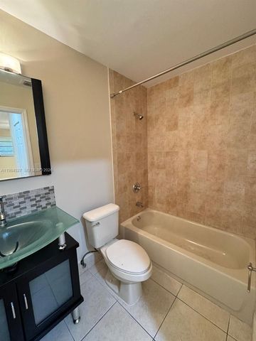 11207 Royal Palm Blvd 11207, Coral Springs, FL 33065