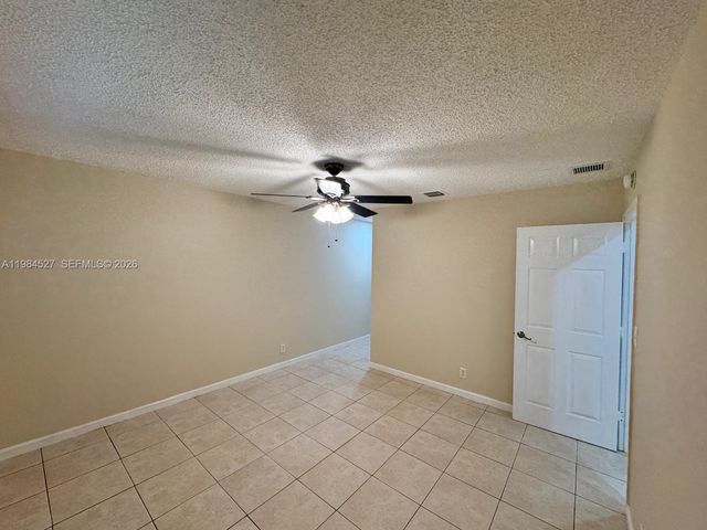 11207 Royal Palm Blvd 11207, Coral Springs, FL 33065