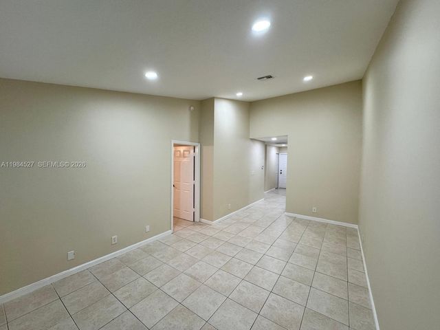 11207 Royal Palm Blvd 11207, Coral Springs, FL 33065