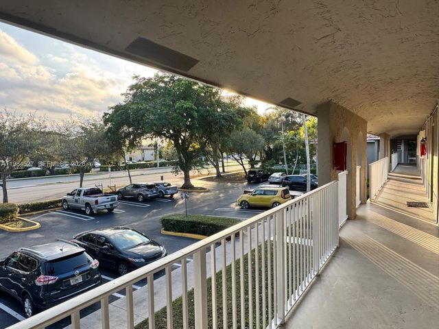 11207 Royal Palm Blvd 11207, Coral Springs, FL 33065