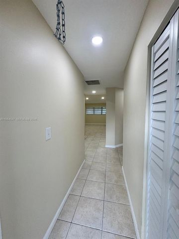 11207 Royal Palm Blvd 11207, Coral Springs, FL 33065