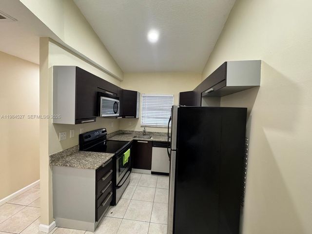 11207 Royal Palm Blvd 11207, Coral Springs, FL 33065