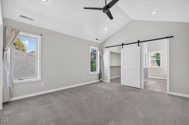 1175 Ashford Way, Medford, OR 97504