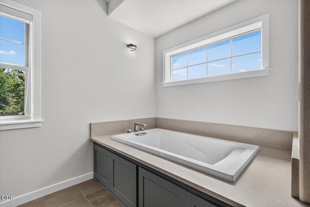 1175 Ashford Way, Medford, OR 97504
