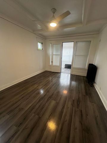 5461 W Haddon Avenue 2, Chicago, IL 60651