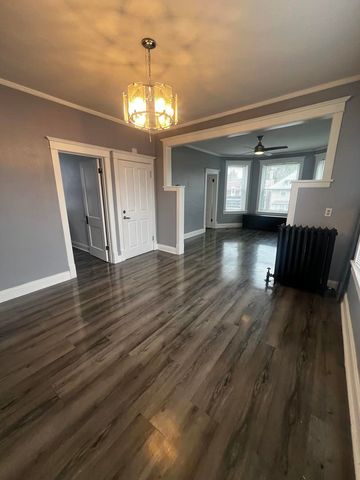 5461 W Haddon Avenue 2, Chicago, IL 60651