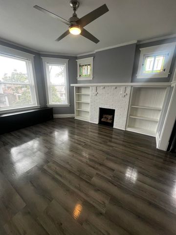 5461 W Haddon Avenue 2, Chicago, IL 60651