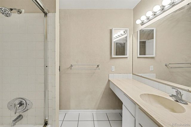 7755 E Quincy Avenue 201A6, Denver, CO 80237