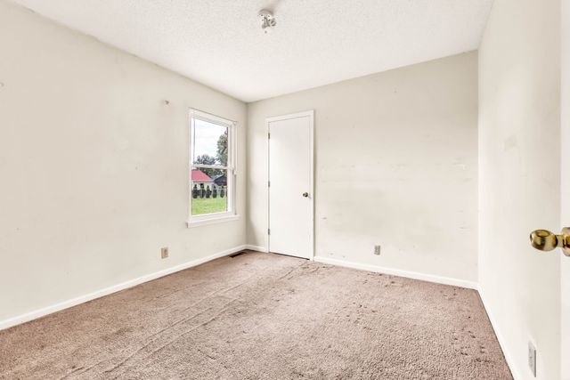 3434 Pembroke Rd, Clarksville, TN 37042
