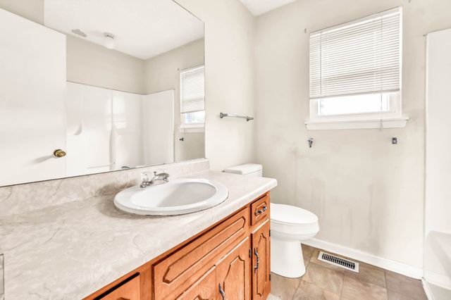 3434 Pembroke Rd, Clarksville, TN 37042