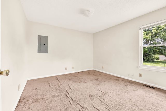 3434 Pembroke Rd, Clarksville, TN 37042