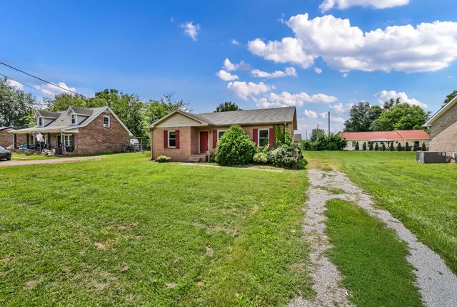 3434 Pembroke Rd, Clarksville, TN 37042