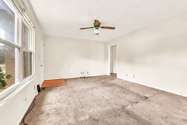 3434 Pembroke Rd, Clarksville, TN 37042