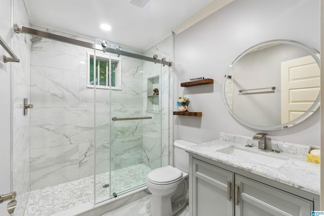 1824 LANE DRIVE, Leeds, AL 35094
